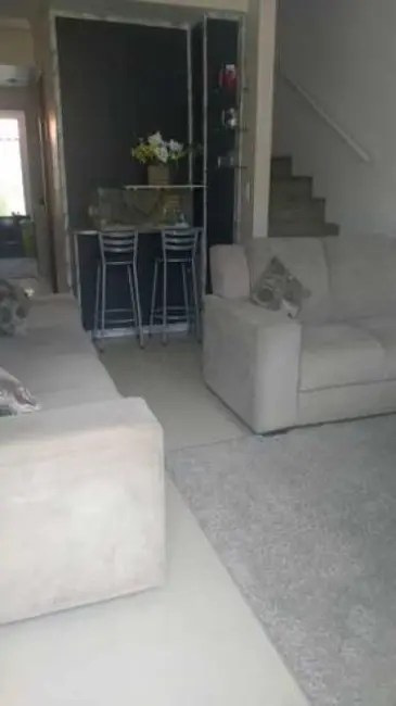 Foto 2 de Casa de Condomínio com 2 quartos à venda, 60m2 em Rio De Janeiro - RJ