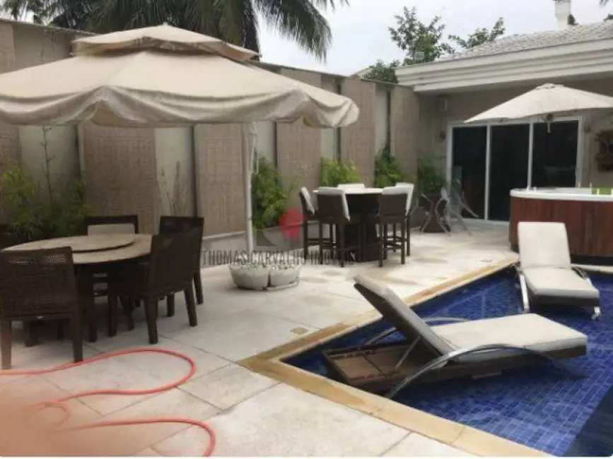 Foto 2 de Casa de Condomínio com 4 quartos à venda, 650m2 em Rio De Janeiro - RJ