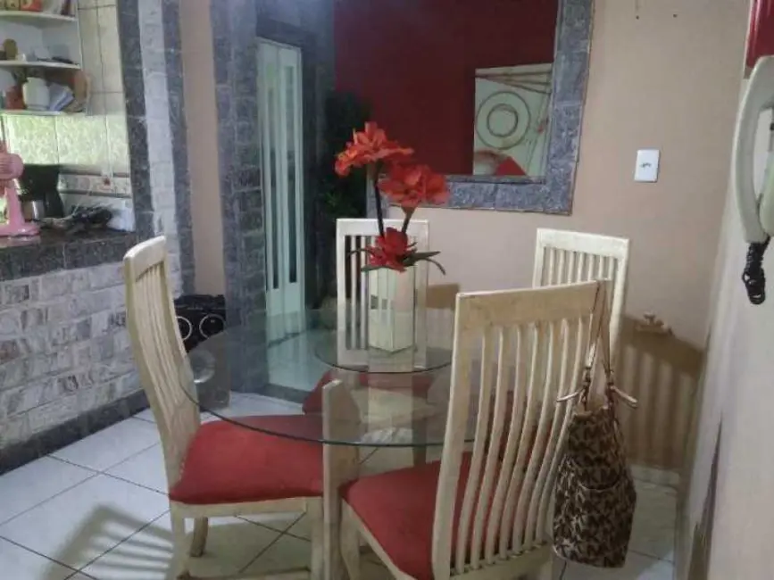 Casa de Condomínio com 4 quartos à venda, 200m2 em Rio De Janeiro - RJ - imagem 5 Foto 5 de Casa de Condomínio com 4 quartos à venda, 200m2 em Rio De Janeiro - RJ