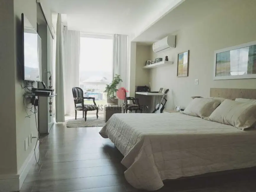 Casa de Condomínio com 6 quartos à venda, 355m2 em Rio De Janeiro - RJ - imagem 9 Foto 9 de Casa de Condomínio com 6 quartos à venda, 355m2 em Rio De Janeiro - RJ