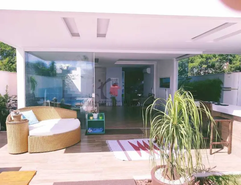 Casa de Condomínio com 6 quartos à venda, 355m2 em Rio De Janeiro - RJ - imagem 8 Foto 8 de Casa de Condomínio com 6 quartos à venda, 355m2 em Rio De Janeiro - RJ