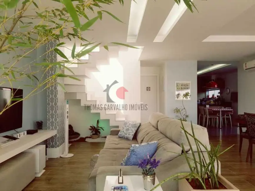 Casa de Condomínio com 6 quartos à venda, 355m2 em Rio De Janeiro - RJ - imagem 5 Foto 5 de Casa de Condomínio com 6 quartos à venda, 355m2 em Rio De Janeiro - RJ