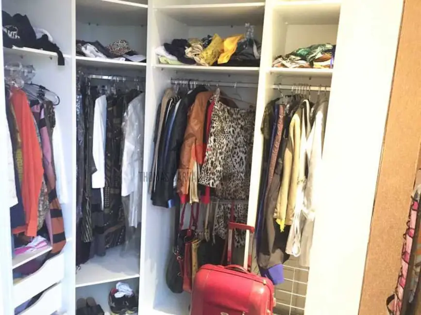 Cobertura com 5 quartos à venda, 410m2 em Rio De Janeiro - RJ - imagem 9 Foto 9 de Cobertura com 5 quartos à venda, 410m2 em Rio De Janeiro - RJ