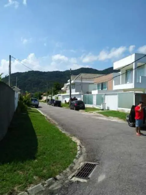 Terreno / Lote à venda, 550m2 em Rio De Janeiro - RJ - imagem 3 Foto 3 de Terreno / Lote à venda, 550m2 em Rio De Janeiro - RJ