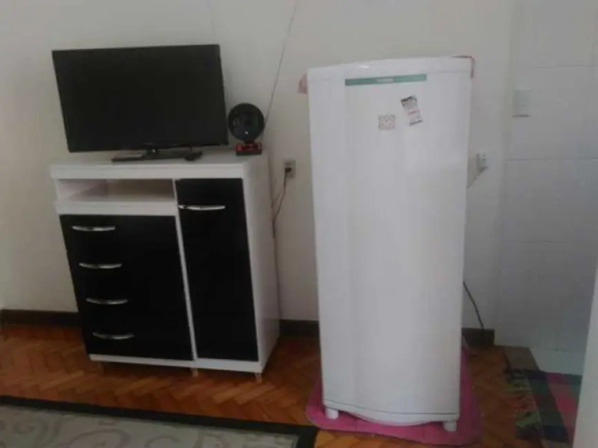 Kitnet com 1 quarto à venda, 30m2 em Rio De Janeiro - RJ - imagem 4 Foto 4 de Kitnet com 1 quarto à venda, 30m2 em Rio De Janeiro - RJ