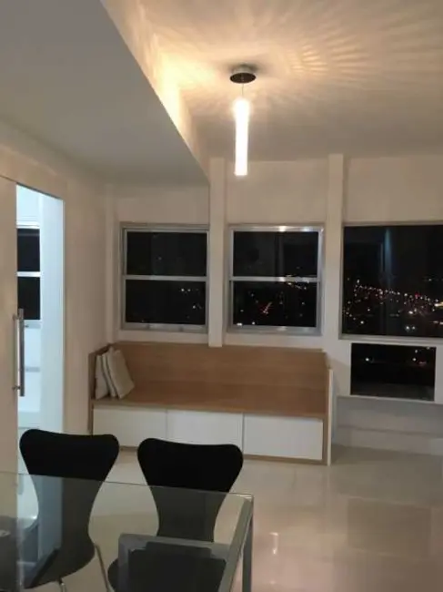 Loft / Flat com 1 quarto à venda, 36m2 em Rio De Janeiro - RJ - imagem 2 Foto 2 de Loft / Flat com 1 quarto à venda, 36m2 em Rio De Janeiro - RJ