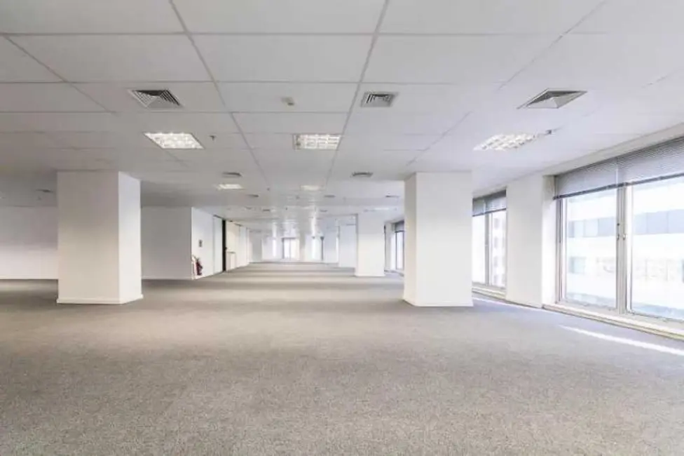 Sala Comercial à venda, 675m2 em Rio De Janeiro - RJ - imagem 4 Foto 4 de Sala Comercial à venda, 675m2 em Rio De Janeiro - RJ