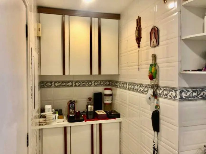 Apartamento com 4 quartos à venda, 183m2 em Rio De Janeiro - RJ - imagem 7 Foto 7 de Apartamento com 4 quartos à venda, 183m2 em Rio De Janeiro - RJ