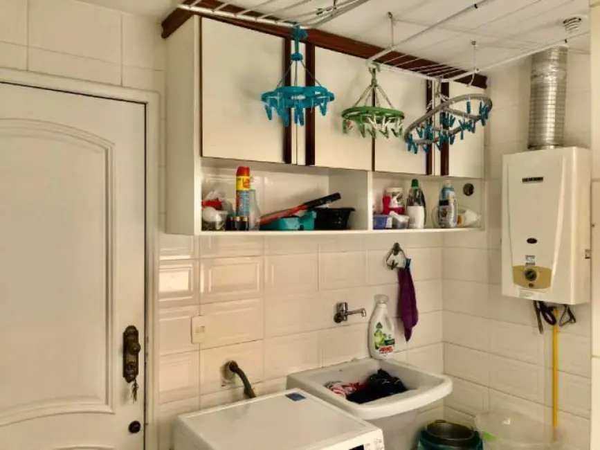 Apartamento com 4 quartos à venda, 183m2 em Rio De Janeiro - RJ - imagem 8 Foto 8 de Apartamento com 4 quartos à venda, 183m2 em Rio De Janeiro - RJ