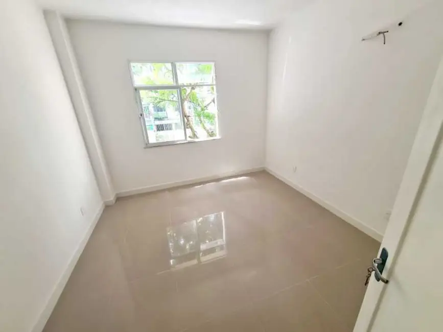 Apartamento com 1 quarto à venda, 60m2 em Rio De Janeiro - RJ - imagem 4 Foto 4 de Apartamento com 1 quarto à venda, 60m2 em Rio De Janeiro - RJ