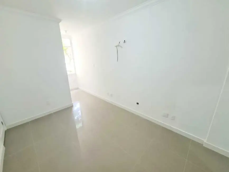 Apartamento com 1 quarto à venda, 60m2 em Rio De Janeiro - RJ - imagem 7 Foto 7 de Apartamento com 1 quarto à venda, 60m2 em Rio De Janeiro - RJ