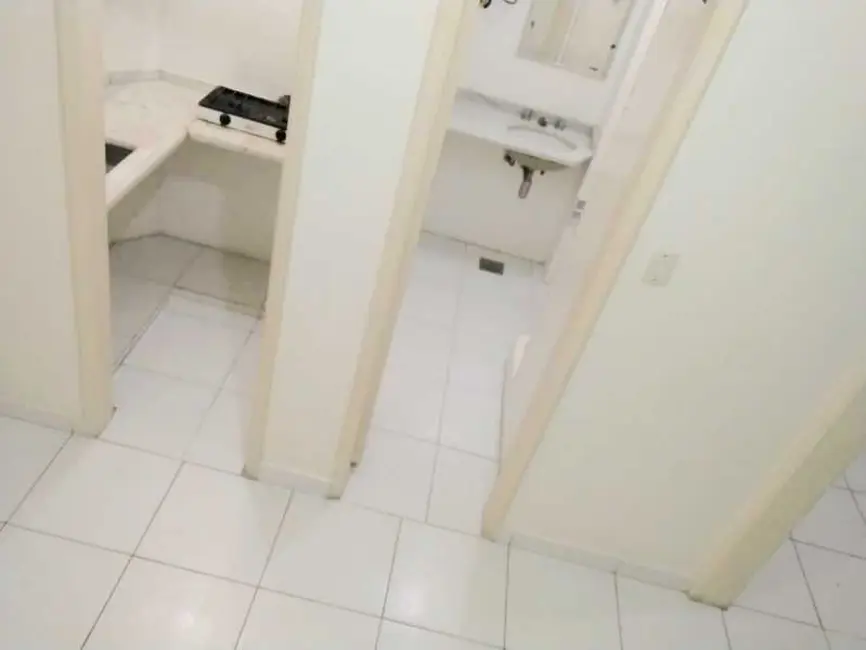 Kitnet à venda, 29m2 em Rio De Janeiro - RJ - imagem 8 Foto 8 de Kitnet à venda, 29m2 em Rio De Janeiro - RJ