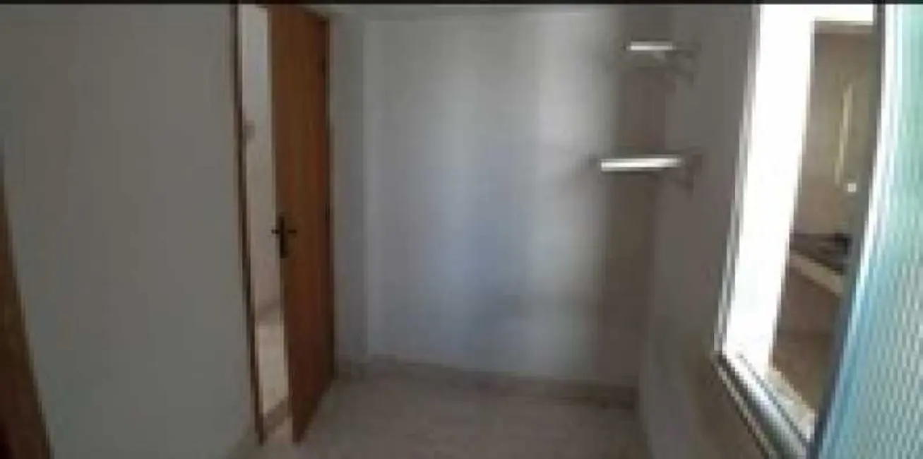 Foto 3 de Apartamento com 2 quartos à venda em Rio De Janeiro - RJ