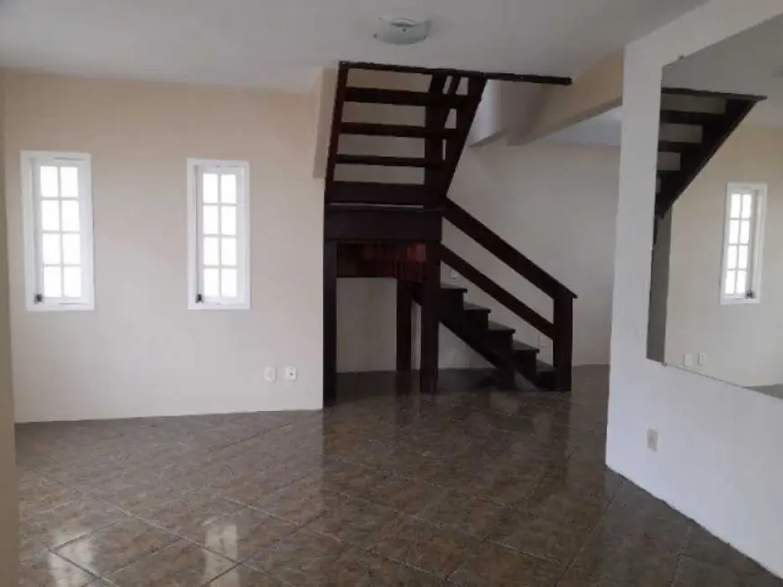 Casa de Condomínio com 3 quartos à venda, 150m2 em Rio De Janeiro - RJ - imagem 3 Foto 3 de Casa de Condomínio com 3 quartos à venda, 150m2 em Rio De Janeiro - RJ