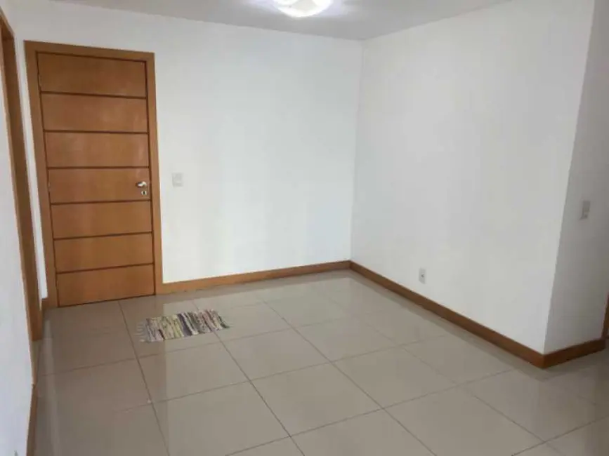 Foto 2 de Apartamento com 3 quartos à venda, 75m2 em Rio De Janeiro - RJ