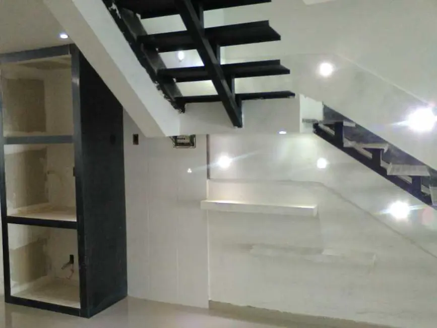 Casa com 3 quartos à venda, 142m2 em Rio De Janeiro - RJ - imagem 6 Foto 6 de Casa com 3 quartos à venda, 142m2 em Rio De Janeiro - RJ