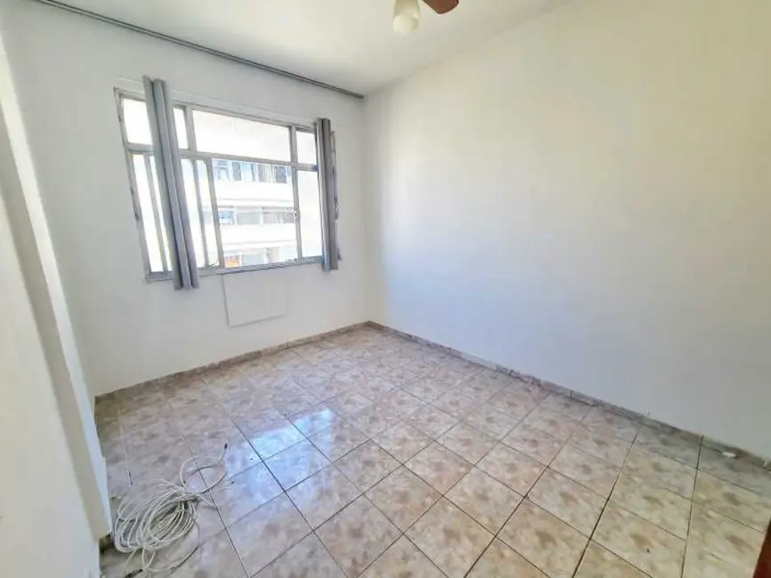 Foto 1 de Kitnet à venda, 21m2 em Rio De Janeiro - RJ