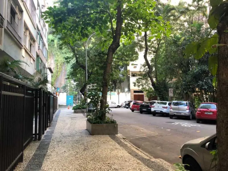 Foto 3 de Apartamento com 1 quarto à venda, 50m2 em Rio De Janeiro - RJ