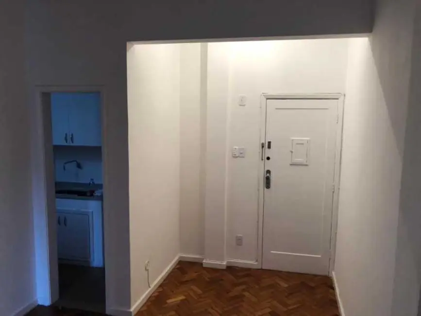 Foto 4 de Kitnet com 1 quarto à venda, 34m2 em Rio De Janeiro - RJ