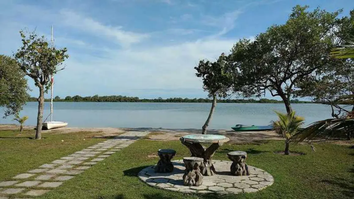 Foto 1 de Terreno / Lote à venda em Araruama - RJ