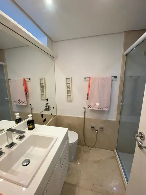 Foto 4 de Apartamento com 4 quartos à venda, 241m2 em Moema, São Paulo - SP