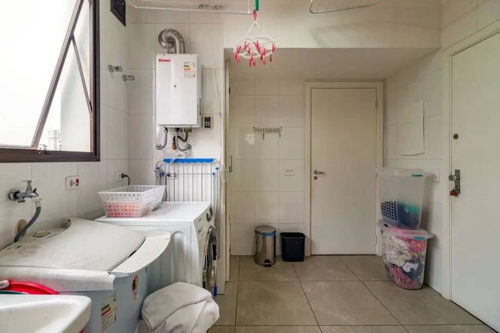 Apartamento com 3 quartos à venda, 183m2 em Aclimação, São Paulo - SP - imagem 9 Foto 9 de Apartamento com 3 quartos à venda, 183m2 em Aclimação, São Paulo - SP