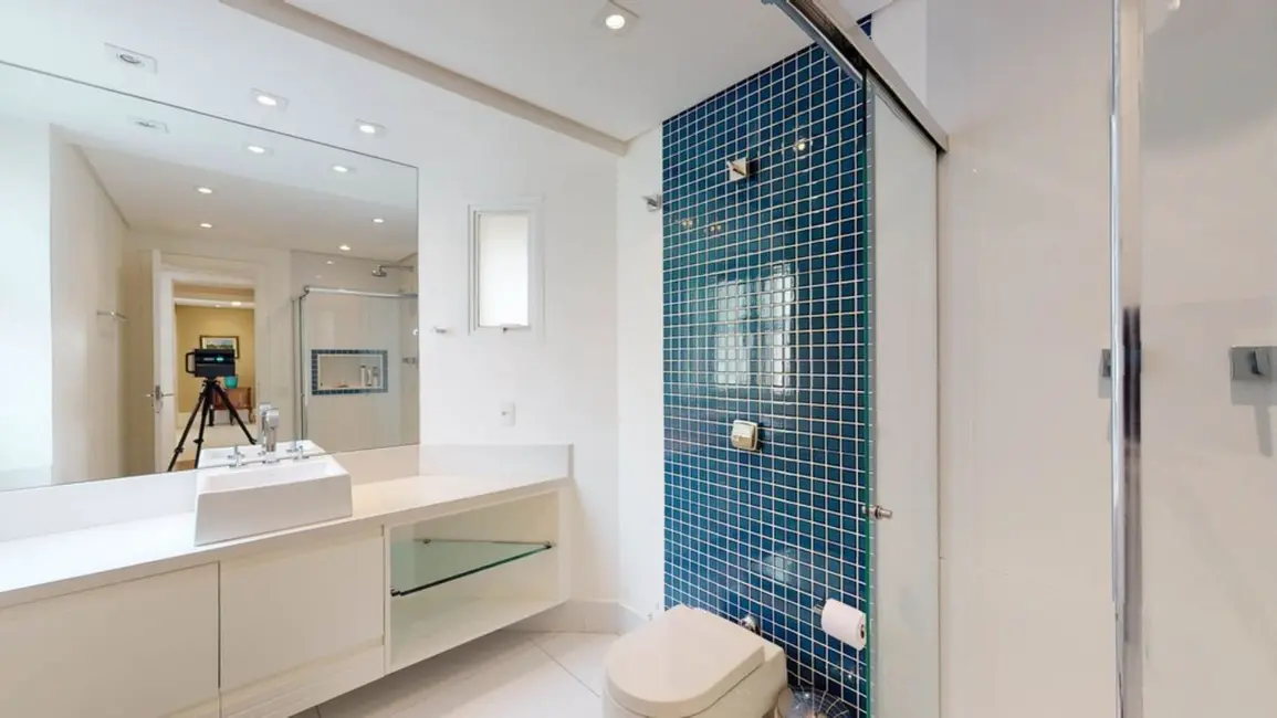 Apartamento com 3 quartos à venda, 189m2 em Moema, São Paulo - SP - imagem 8 Foto 8 de Apartamento com 3 quartos à venda, 189m2 em Moema, São Paulo - SP