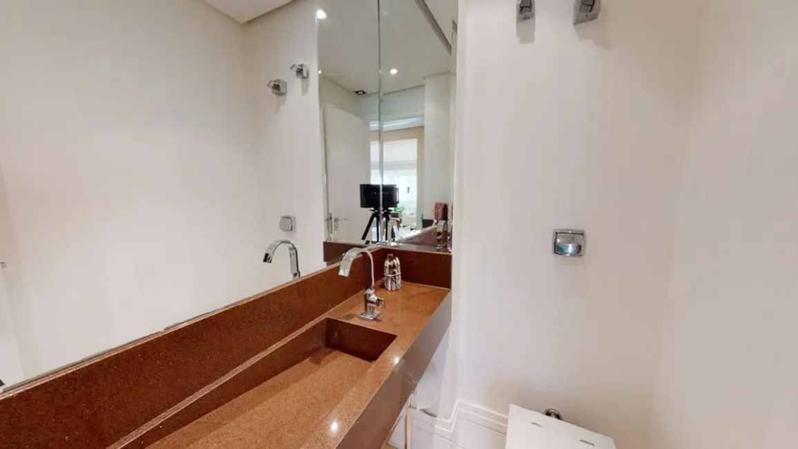 Apartamento com 3 quartos à venda, 189m2 em Moema, São Paulo - SP - imagem 7 Foto 7 de Apartamento com 3 quartos à venda, 189m2 em Moema, São Paulo - SP