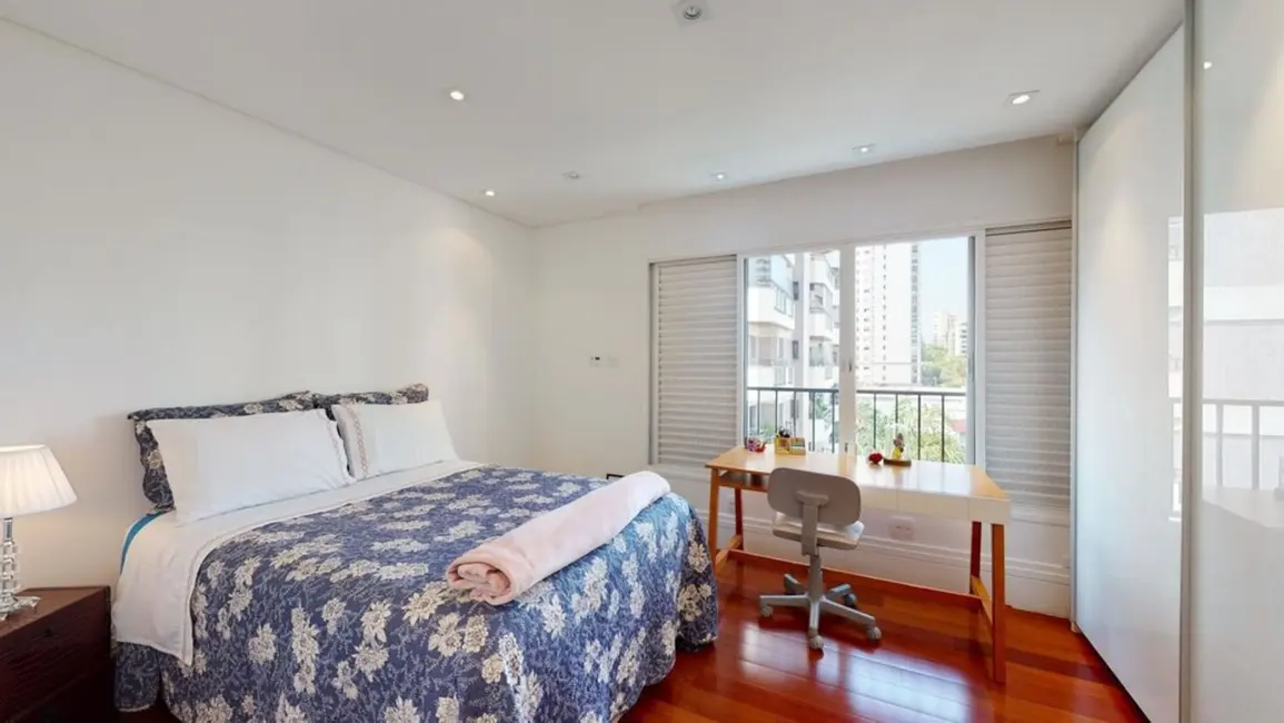 Foto 2 de Apartamento com 3 quartos à venda, 189m2 em Moema, São Paulo - SP