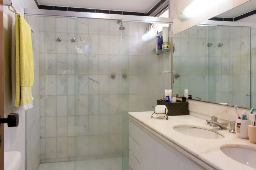 Foto 4 de Apartamento com 3 quartos à venda, 134m2 em Aclimação, São Paulo - SP