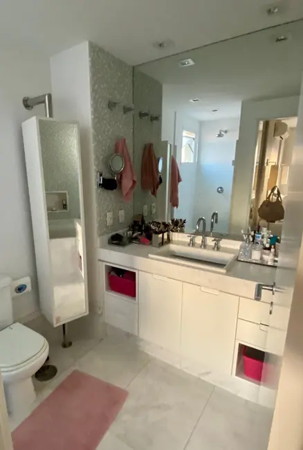 Apartamento com 3 quartos à venda, 170m2 em São Paulo - SP - imagem 4 Foto 4 de Apartamento com 3 quartos à venda, 170m2 em São Paulo - SP