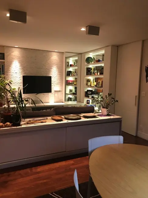 Apartamento com 3 quartos à venda, 220m2 em Bela Vista, São Paulo - SP - imagem 8 Foto 8 de Apartamento com 3 quartos à venda, 220m2 em Bela Vista, São Paulo - SP