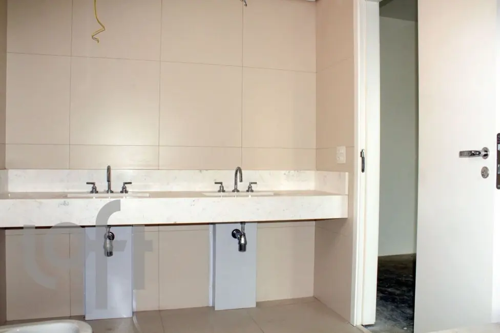 Foto 6 de Apartamento com 5 quartos à venda, 316m2 em Aclimação, São Paulo - SP