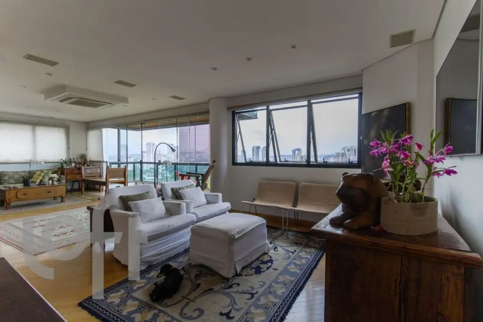 Foto 1 de Apartamento com 3 quartos à venda, 240m2 em Vila Madalena, São Paulo - SP