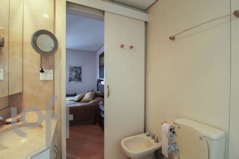 Apartamento com 3 quartos à venda, 240m2 em Vila Madalena, São Paulo - SP - imagem 2 Foto 2 de Apartamento com 3 quartos à venda, 240m2 em Vila Madalena, São Paulo - SP