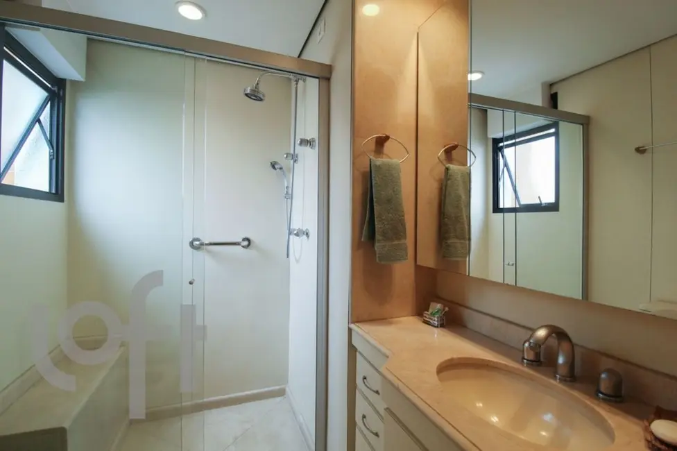 Apartamento com 3 quartos à venda, 240m2 em Vila Madalena, São Paulo - SP - imagem 3 Foto 3 de Apartamento com 3 quartos à venda, 240m2 em Vila Madalena, São Paulo - SP