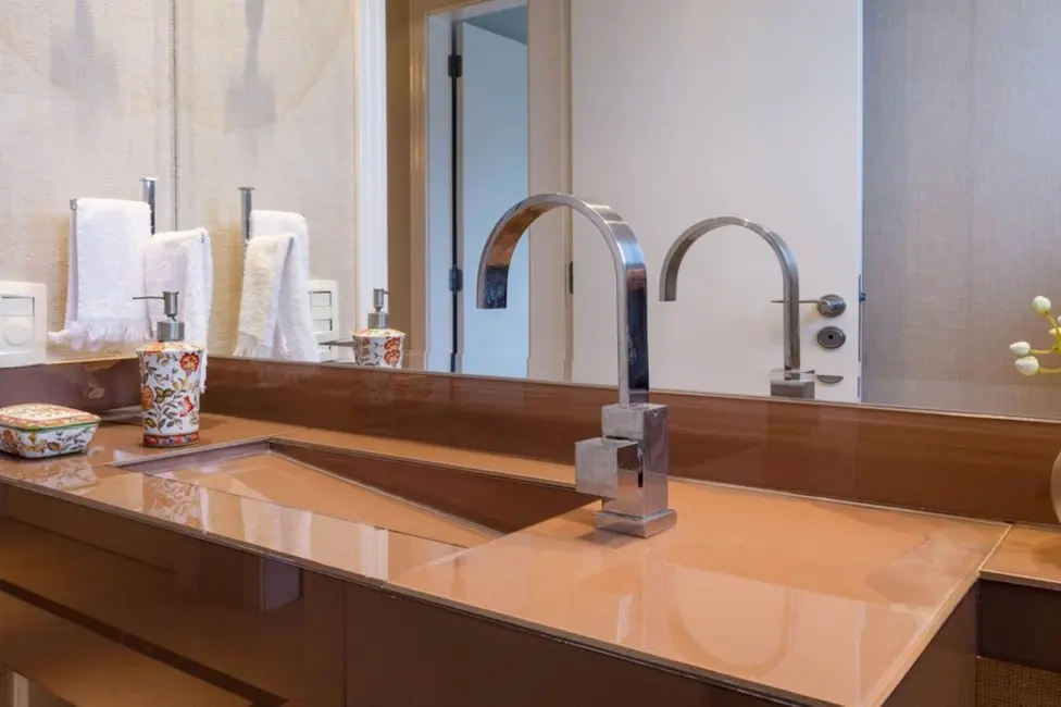 Apartamento com 4 quartos à venda, 302m2 em Moema, São Paulo - SP - imagem 9 Foto 9 de Apartamento com 4 quartos à venda, 302m2 em Moema, São Paulo - SP