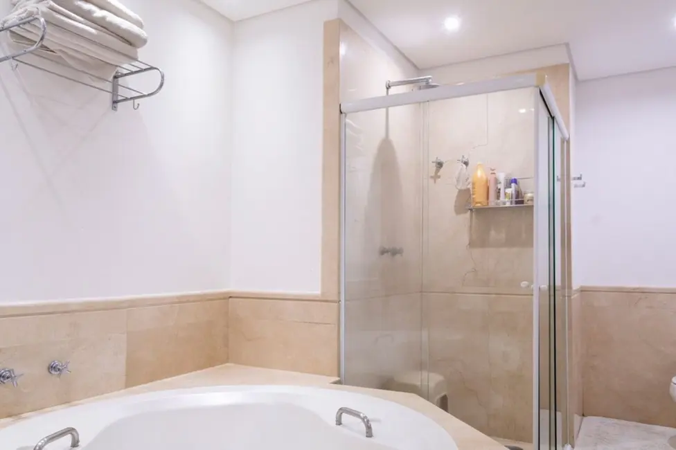 Apartamento com 4 quartos à venda, 302m2 em Moema, São Paulo - SP - imagem 5 Foto 5 de Apartamento com 4 quartos à venda, 302m2 em Moema, São Paulo - SP