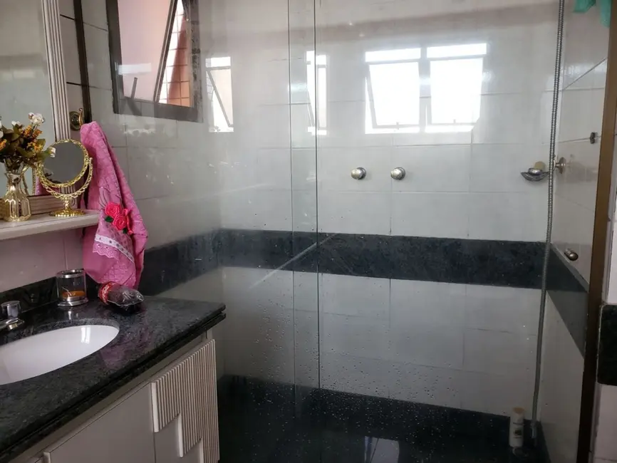 Apartamento com 4 quartos à venda, 223m2 em Moema, São Paulo - SP - imagem 3 Foto 3 de Apartamento com 4 quartos à venda, 223m2 em Moema, São Paulo - SP