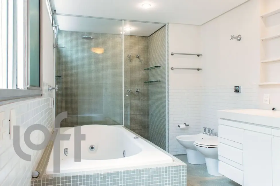 Foto 3 de Apartamento com 2 quartos à venda, 138m2 em Itaim Bibi, São Paulo - SP