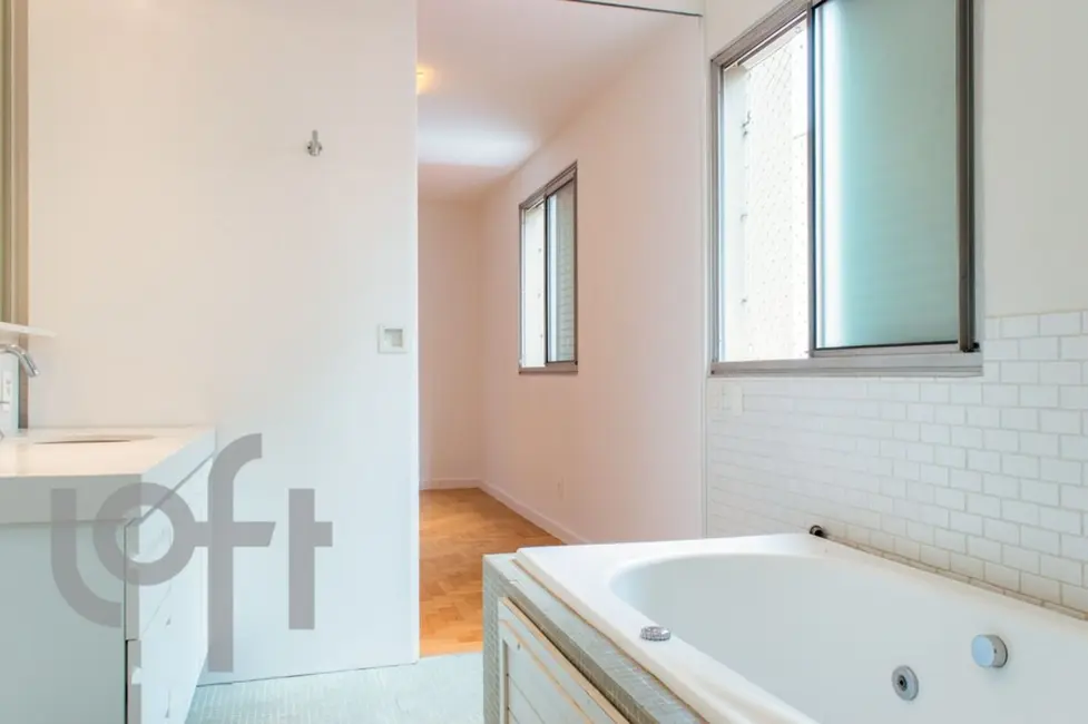 Foto 4 de Apartamento com 2 quartos à venda, 138m2 em Itaim Bibi, São Paulo - SP