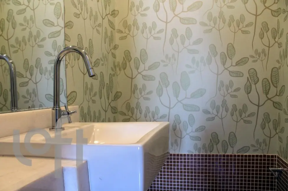 Foto 2 de Apartamento com 2 quartos à venda, 89m2 em Moema, São Paulo - SP