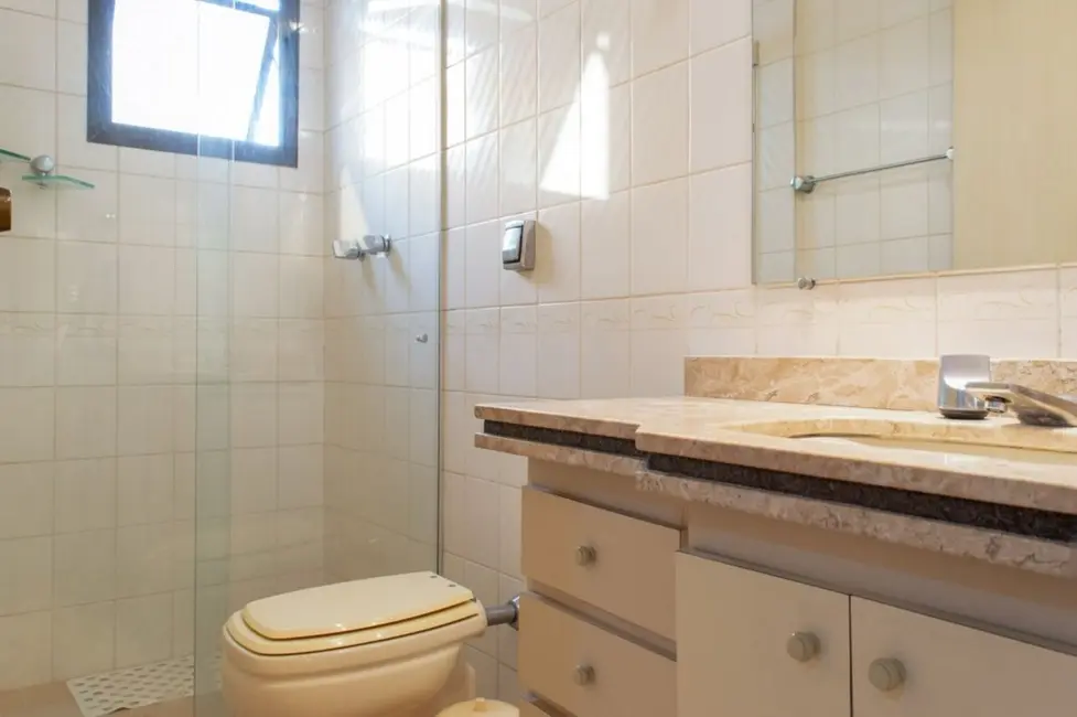 Apartamento com 3 quartos à venda, 161m2 em Aclimação, São Paulo - SP - imagem 5 Foto 5 de Apartamento com 3 quartos à venda, 161m2 em Aclimação, São Paulo - SP