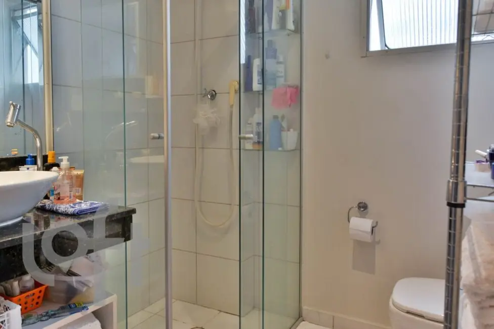 Foto 2 de Apartamento com 2 quartos à venda, 70m2 em Moema, São Paulo - SP