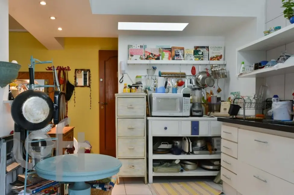 Foto 6 de Apartamento com 2 quartos à venda, 70m2 em Moema, São Paulo - SP