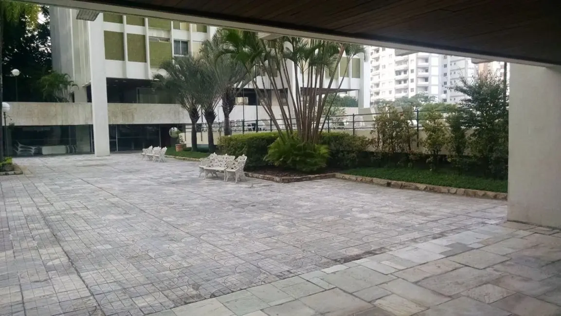 Apartamento com 3 quartos à venda, 137m2 em Aclimação, São Paulo - SP - imagem 9 Foto 9 de Apartamento com 3 quartos à venda, 137m2 em Aclimação, São Paulo - SP