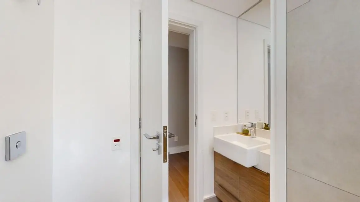 Foto 3 de Apartamento com 2 quartos à venda, 88m2 em Moema, São Paulo - SP