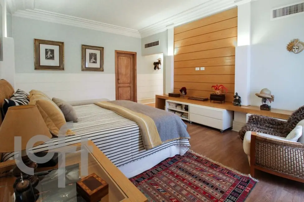 Foto 3 de Apartamento com 3 quartos à venda, 275m2 em Bela Vista, São Paulo - SP