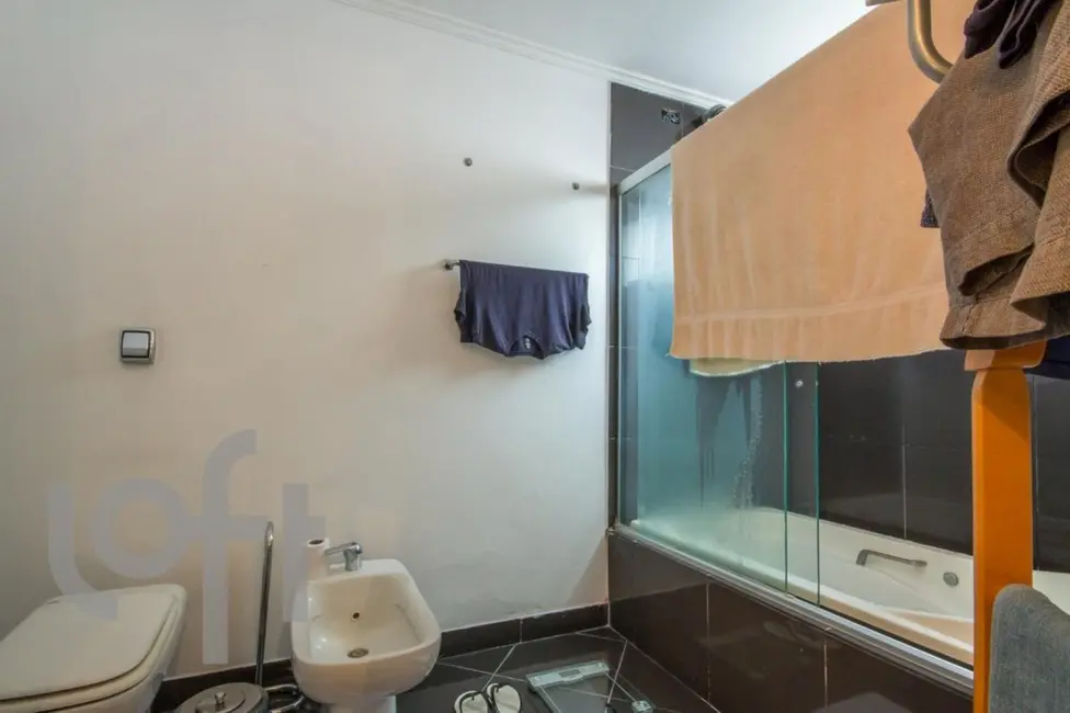 Foto 4 de Apartamento com 3 quartos à venda, 239m2 em Itaim Bibi, São Paulo - SP