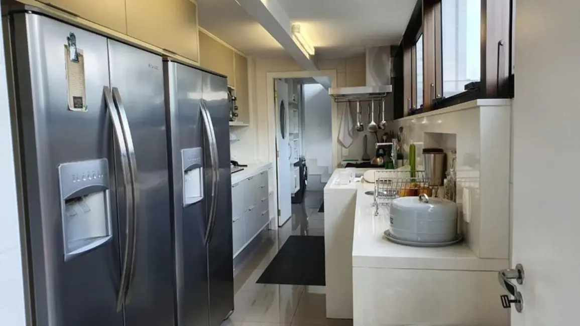 Foto 8 de Apartamento com 4 quartos à venda, 217m2 em Sumaré, São Paulo - SP